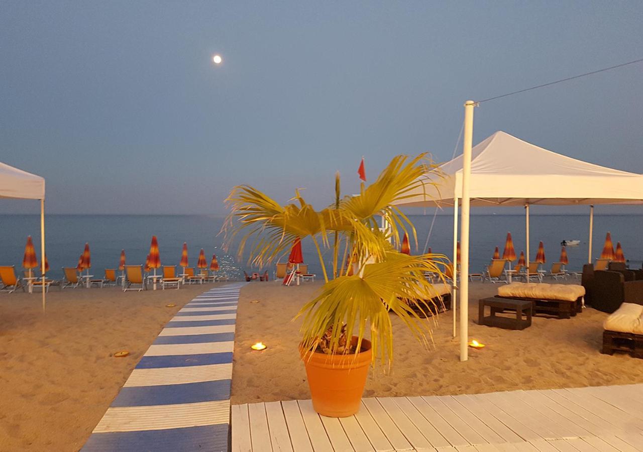 Hotel Federica Riace Marina Exterior foto